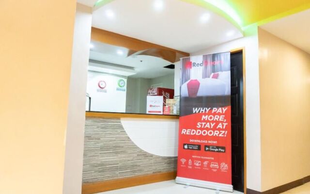 Reddoorz Near Starmall Alabang