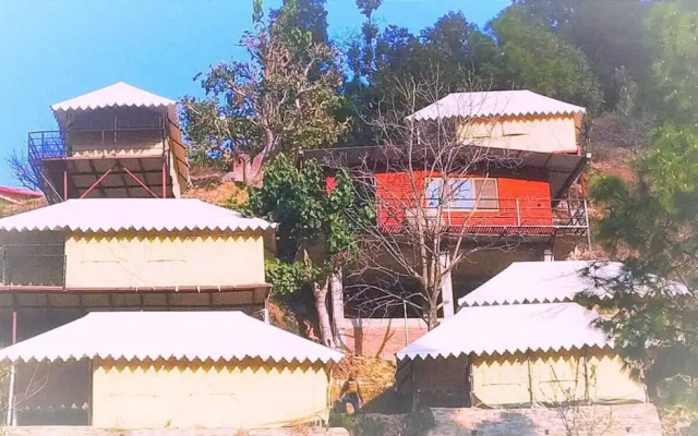 Pine pioneer the eco resort