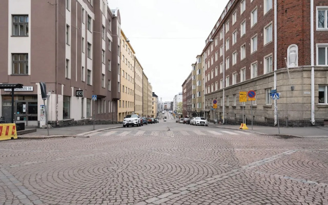 Renovated Top Floor Studio in Kallio