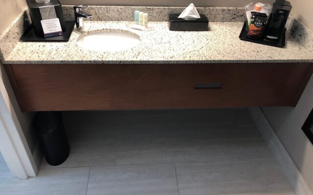 Clarion Inn & Conference Center