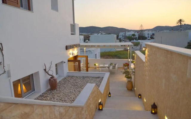 Ostria Hotel