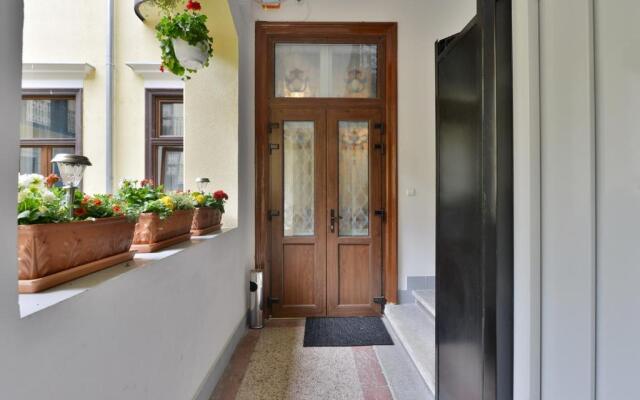 Roza Luxury Apartment