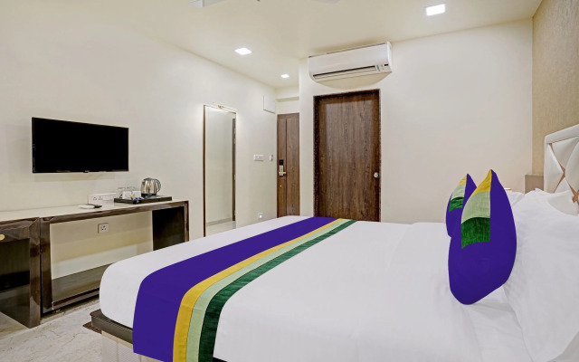 Treebo Premium Golden Bliss Trimurti Nagar Square