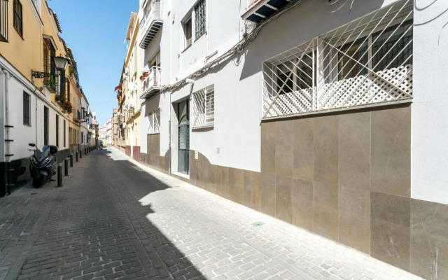 TRIANA 3 Bedrooms & 2 bath Parking Included