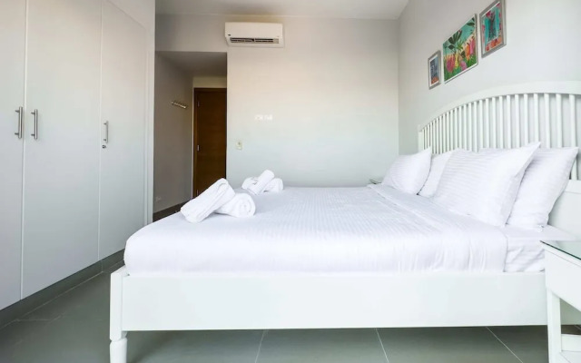 Xuru Stays I The 2bdr Warmhearted Waterside Apt