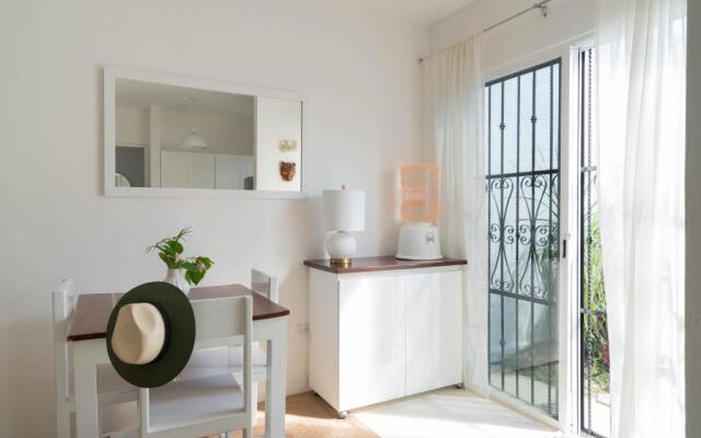 Perfect Cozy Vacation Home Just 2 Miles From the beach