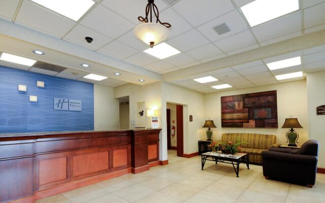 Holiday Inn Express Hotel & Suites Toluca Zona Aeropuerto by IHG