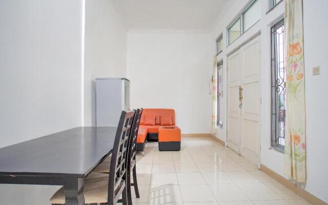 OYO 3241 Grand Suites Palace 4