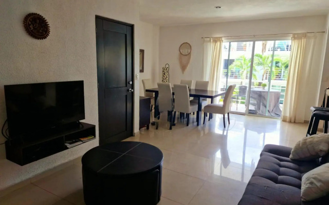 Poolside tranquil apartment in Playa del Carmen