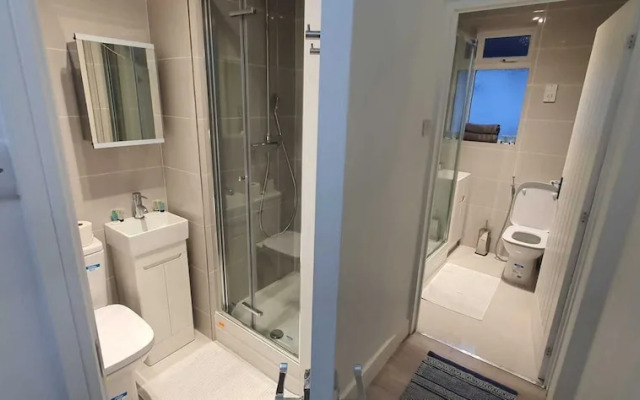 Charming Wembley Home Near Wembley Stadium