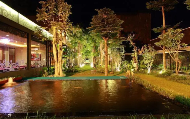 Savita Inn