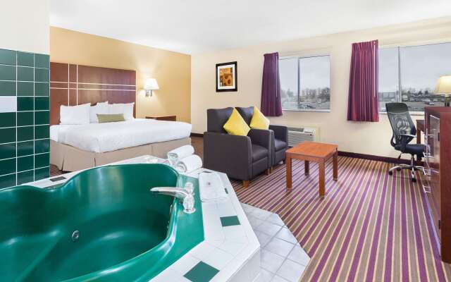 Baymont by Wyndham Bowling Green