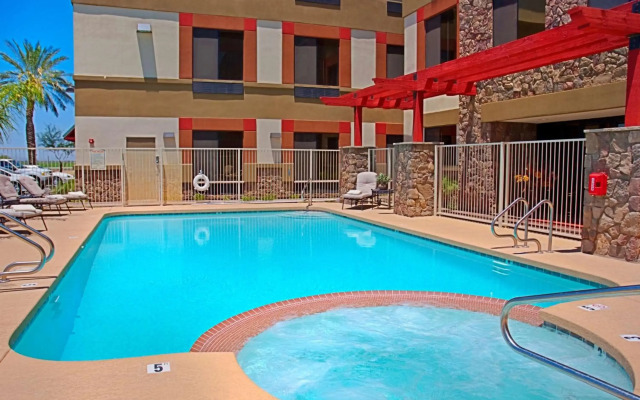 Spark by Hilton Phoenix East Mesa