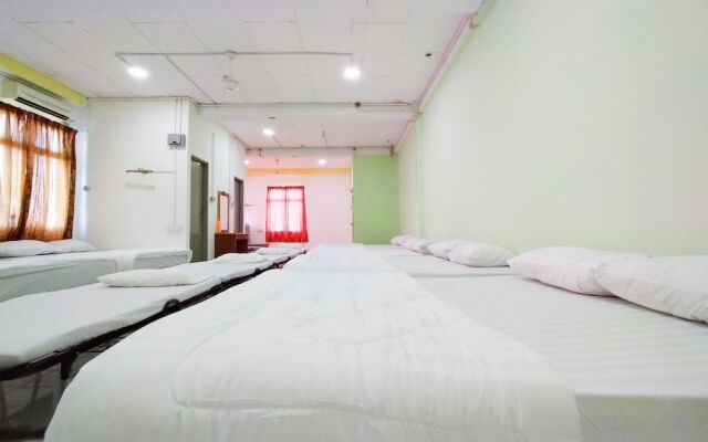 Spot On 89939 Platinum inn