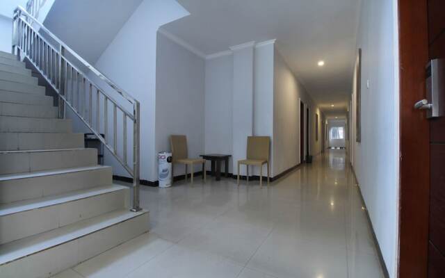 Airy Mandonga Saranani 168 Kendari