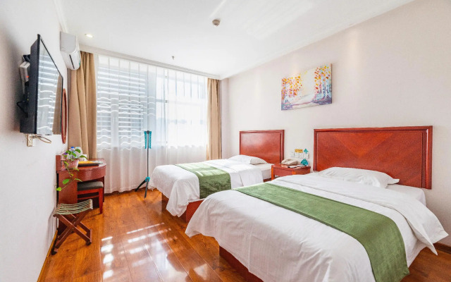 GreenTree Inn (Qinghuangdao Railway Station Square)