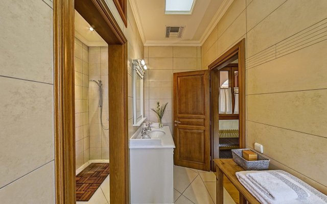 Villa Veneziano – Suites & Villa.