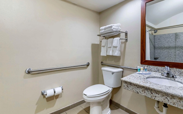 Comfort Inn & Suites