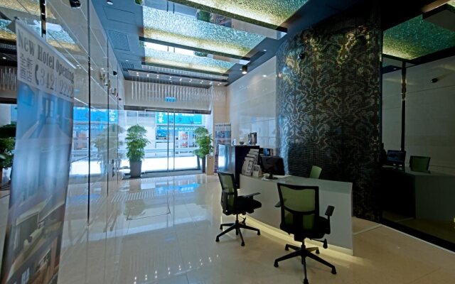 The Bauhinia Hotel - Central