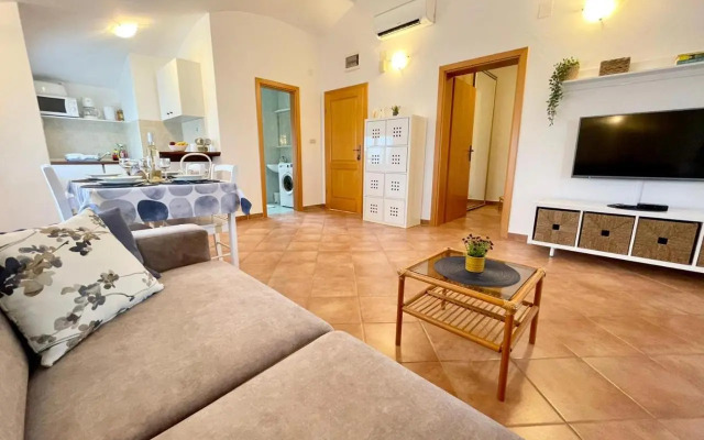 Apartments Ladonja
