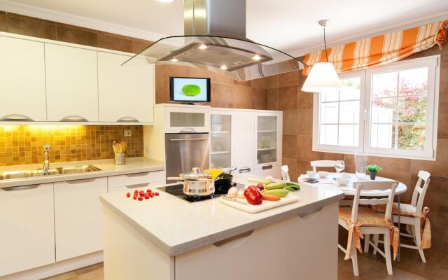 Villa Meloneras Hills 16 Holiday Rentals