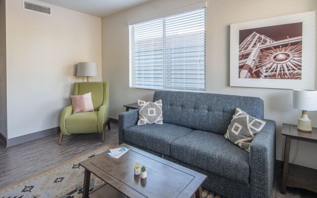 WanderJaunt Luxe Central Phoenix Apts