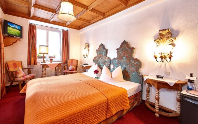 Alpenrose Traditionsgasthof Mittenwald