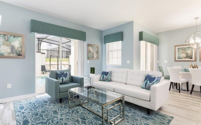 4BR 3BA ChampionsGate Townhouse