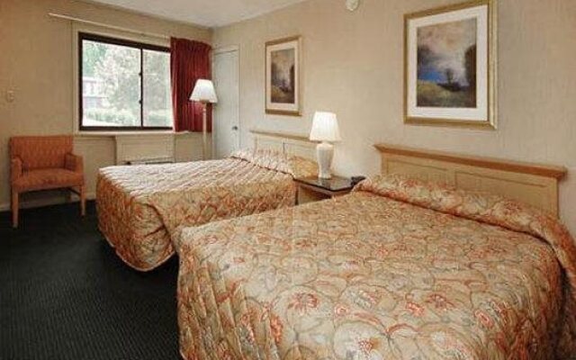 Poughkeepsie Inn