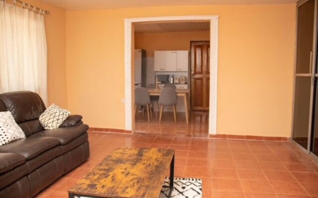 Fully Aircondition 3bed Villa- A/c- Wifi- Hotwater