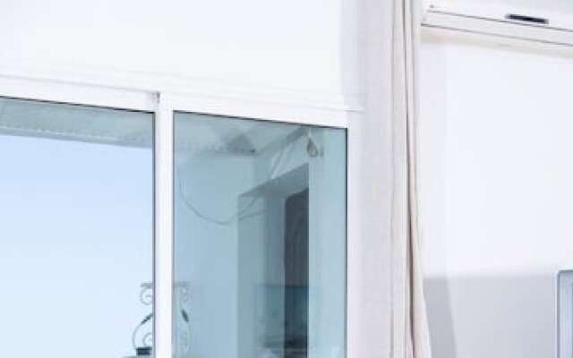 The Perfect View 2bds apt in Heart of Marsa Plage