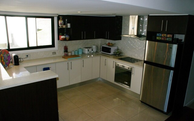 Beach Haven, 80A Government Road