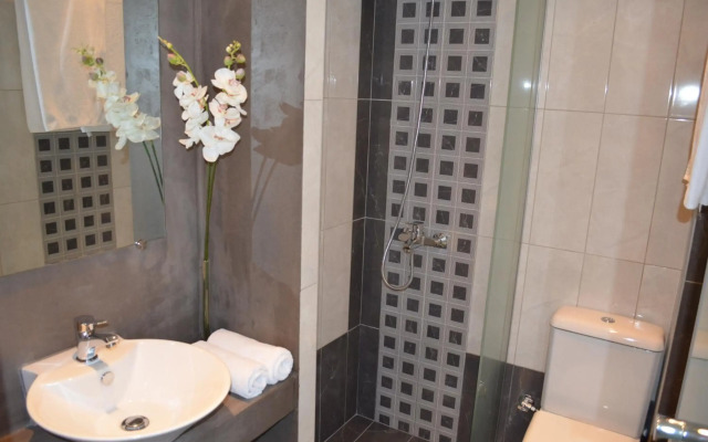 Galaxy City Hotel