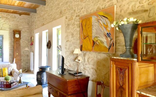 Villa With 4 Bedrooms in Pouzols Minervois , With Private Pool, Enclos