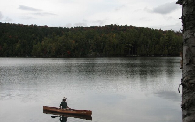 Kiwassa Lake Bed & Breakfast