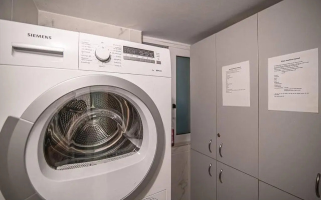 A11 Pristine & comfy studio near Plaka & Parthenon