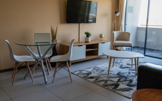 Luxury 2bed 2bath in a Secure golf estate.WIFI