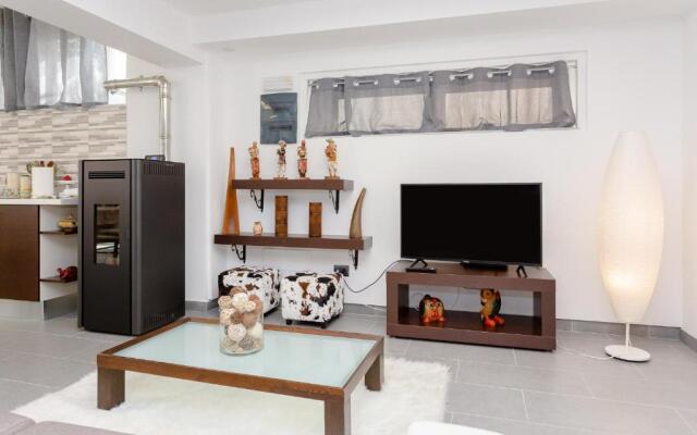 Etna Apartment Titani