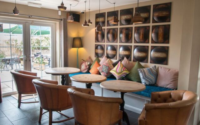 Crouchers Hotel