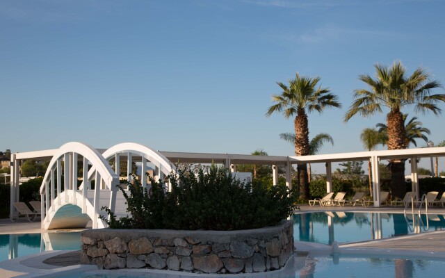 Lindos White Hotel & Suites