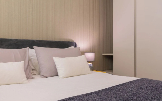 Elegant Home with Terrace