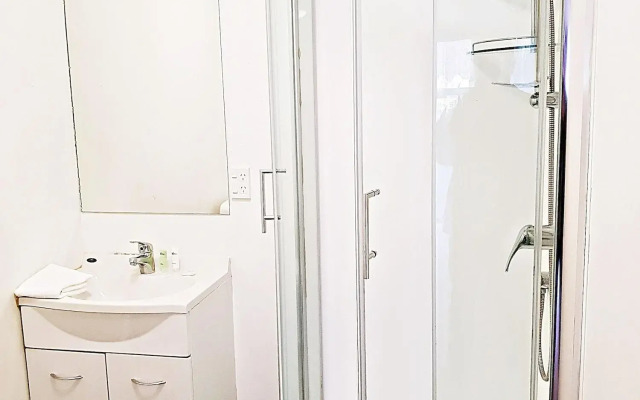 Auckland Airport Easy Hotel