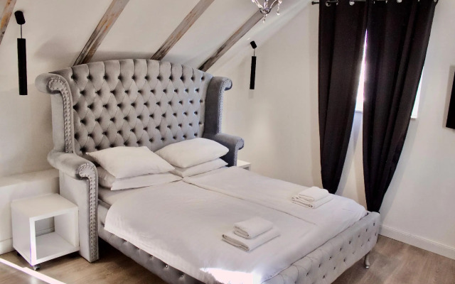Galeria Valeria Seaside Downtown - MAG Quaint & Elegant Boutique Hotel