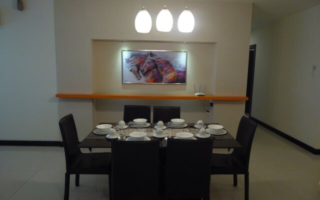 Rimbun Suites & Residences