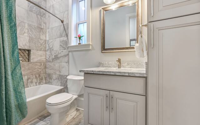 Chic Urban Retreat with Pool Steps to Bourbon St