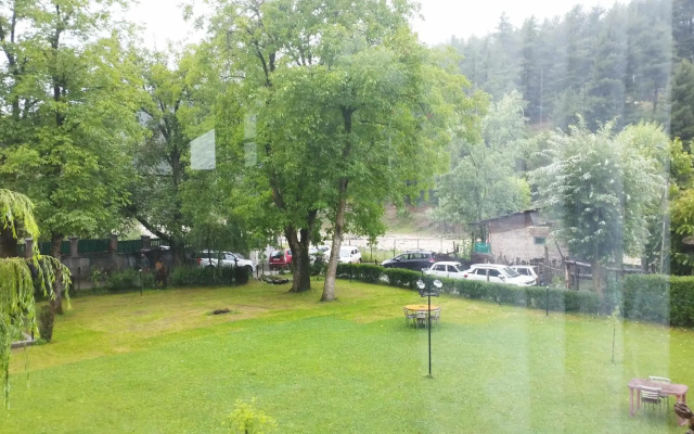 Zebrina Guest House
