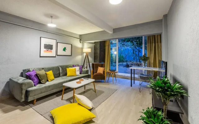 Cozy and Central Flat With Backyard in Kadikoy