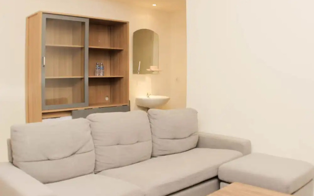 Comfy And Tidy 2Br At Meikarta Apartment