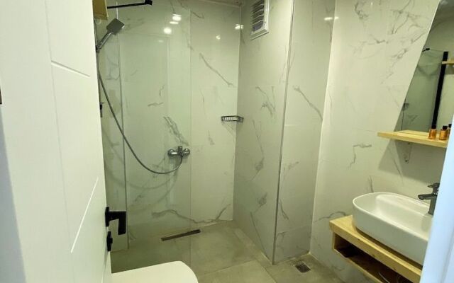 Santa Suites New Hotel