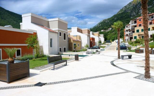 Lavender Bay Apartments D3 or D5